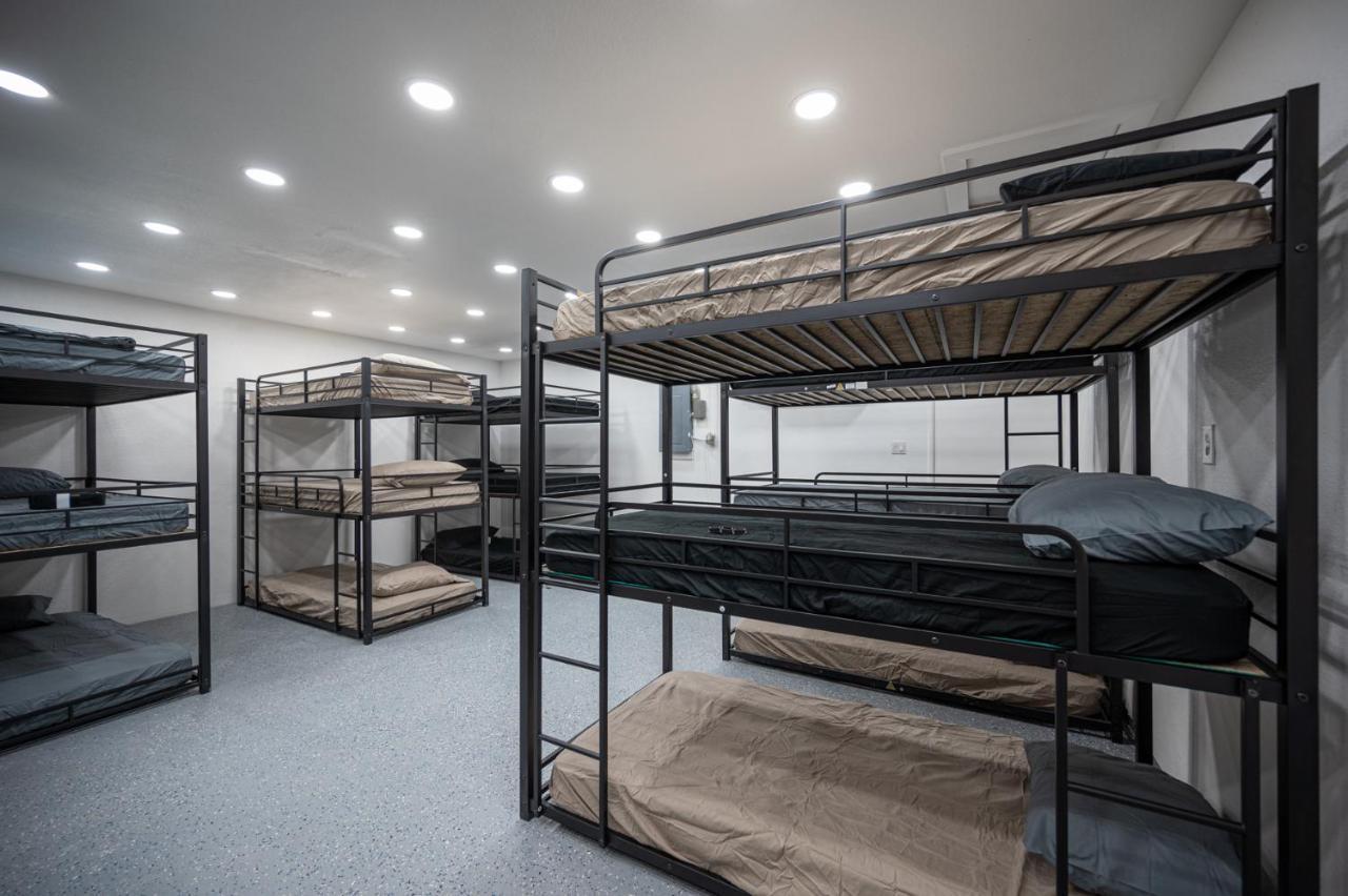 Free Airport & Strip Shuttle, & Bfast! Hostel Las Vegas Exterior foto