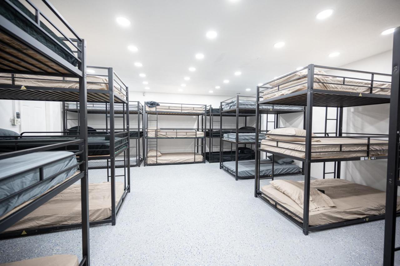 Free Airport & Strip Shuttle, & Bfast! Hostel Las Vegas Exterior foto